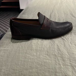 Men’s Magnanni Pebbled Leather Penny Loafer Size 9 - Like New (10-20 Wea…